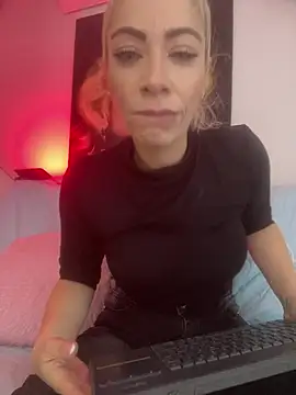 viktoria davis  online show from 06.07.26