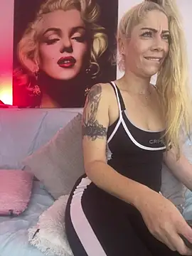viktoria davis  online show from 06.11.26