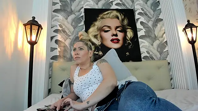 viktoria davis  online show from 06.26.26