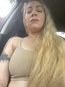 viktoria davis  online show from 07.04.26