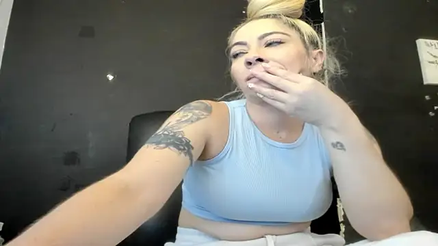 viktoria davis  online show from 07.08.26