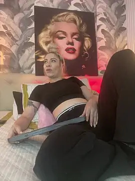 viktoria davis  online show from 07.14.26