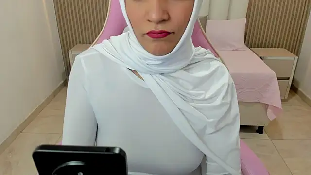 Zulema hamdi online show from 03.10.25
