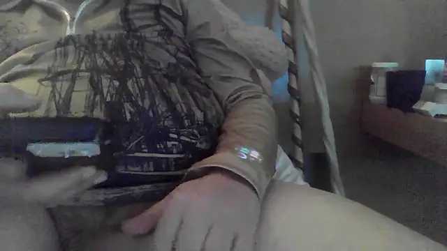 Snapshot of yourcourage1 chatting on 03.11.26 yourcourage1 online show from 03.11.26