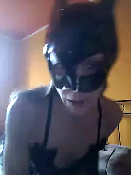 Snapshot of monella83 chatting on 01.22.25 monella83 online show from 01.22.25