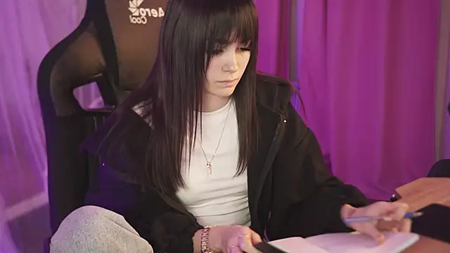 Snapshot of DakotaaJohnnson chatting on 03.14.25 DakotaaJohnnson online show from 03.14.25