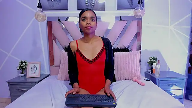 Snapshot of Gletty_noa chatting on 02.19.25 Gletty noa online show from 02.19.25