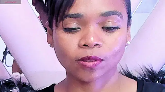 Snapshot of Gletty_noa chatting on 03.02.25 Gletty noa online show from 03.02.25