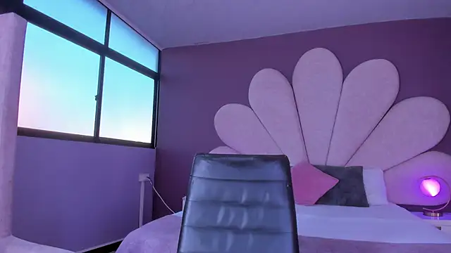 Snapshot of ValeriaOrtega chatting on 01.29.25 ValeriaOrtega online show from 01.29.25