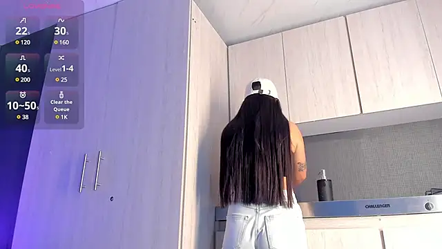 Snapshot of ValeriaOrtega chatting on 03.16.25 ValeriaOrtega online show from 03.16.25