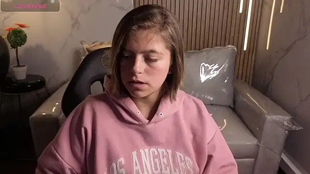 Kitten Cam online show from 05.05.26
