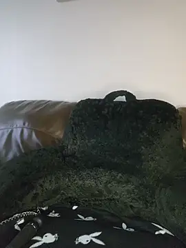 Snapshot of TattedMamaXOXO chatting on 10.20.25 TattedMamaXOXO online show from 10.20.25