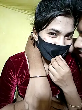 Hot couple 1 online show from 10.18.25