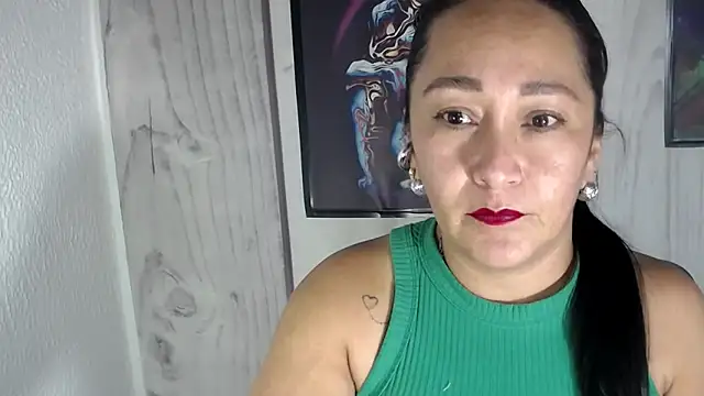 JULIANAWET69 online show from 10.16.25