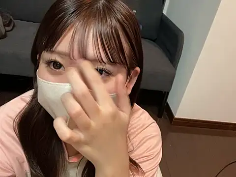 Snapshot of shina_mo_n_ch chatting on 11.18.25 shina mo n ch online show from 11.18.25