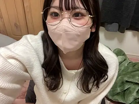 Snapshot of shina_mo_n_ch chatting on 01.05.26 shina mo n ch online show from 01.05.26