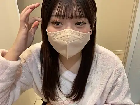 Snapshot of shina_mo_n_ch chatting on 01.18.26 shina mo n ch online show from 01.18.26