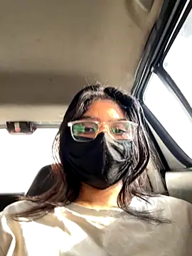 Snapshot of night_queen07 chatting on 12.04.25 night queen07 online show from 12.04.25