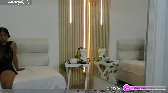 Snapshot of alicia_chris chatting on 02.04.25 alicia chris online show from 02.04.25