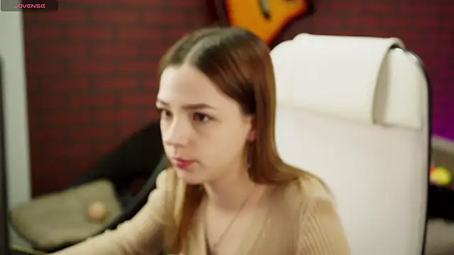 PamBeesly online show from 01.22.25