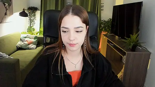 PamBeesly online show from 03.05.25