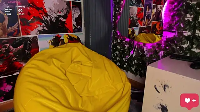 Snapshot of Zoe_Cheshire chatting on 01.30.25 Zoe Cheshire online show from 01.30.25