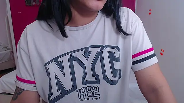 tinyy whore18 online show from 03.05.25