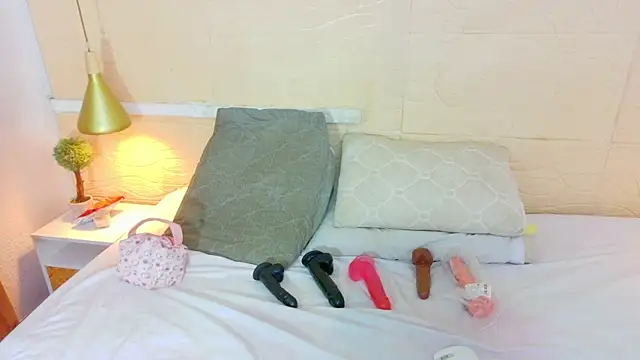 tinyy whore18 online show from 05.08.26
