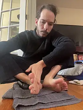 Snapshot of Prolapse_Pig chatting on 01.11.26 Prolapse Pig online show from 01.11.26