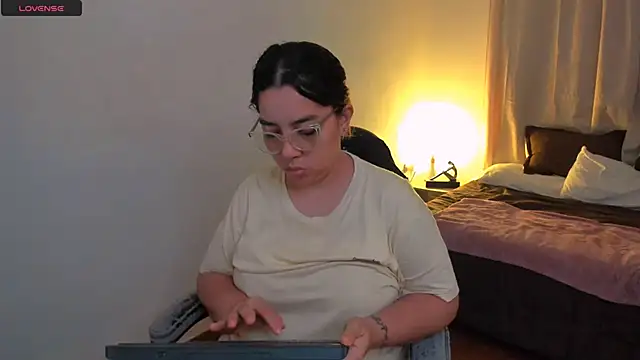 brithany olson25 online show from 09.17.25