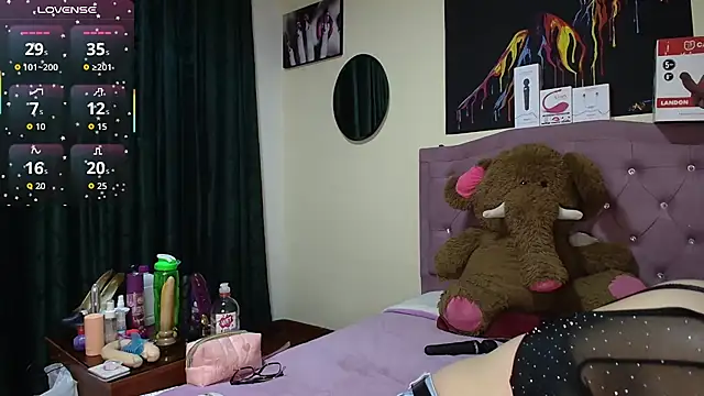 Emmie Hot online show from 06.25.26
