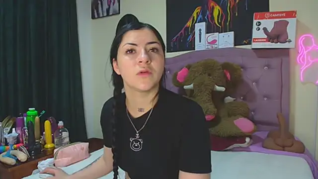 Emmie Hot online show from 06.26.26
