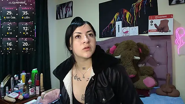 Emmie Hot online show from 07.11.26