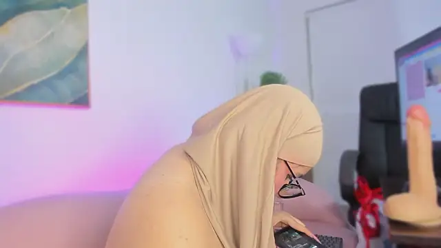 Ayha khalaf online show from 02.20.26