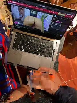 Snapshot of elviolagays91 chatting on 02.19.25 elviolagays91 online show from 02.19.25