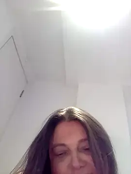 HotHornyEmmaX online show from 02.01.25