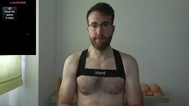 Snapshot of machohiberiko chatting on 02.08.26 machohiberiko online show from 02.08.26