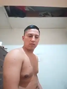 LuisMex1998 online show from 10.30.25