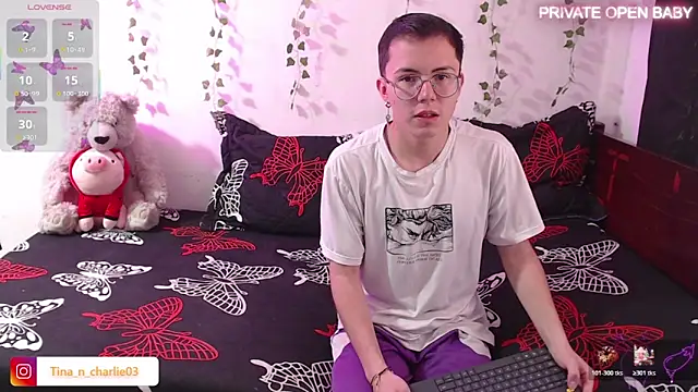 Tina 4 Charlie online show from 11.21.25