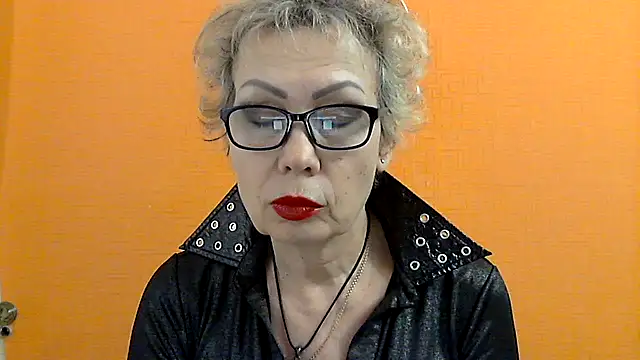 NessyJenixs online show from 01.27.25