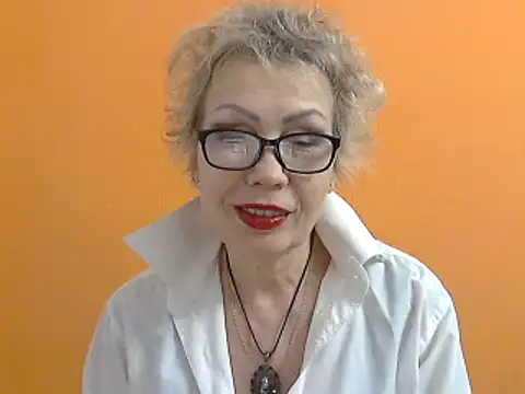 NessyJenixs online show from 02.25.25