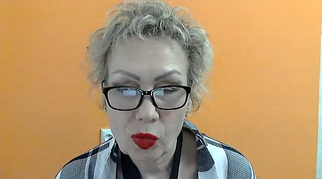 NessyJenixs online show from 03.18.25