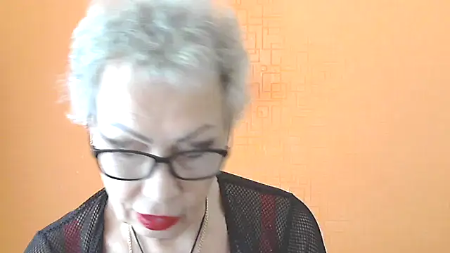 NessyJenixs online show from 10.29.25