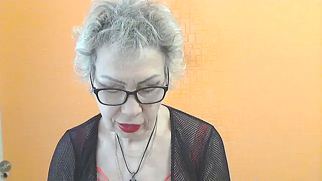 NessyJenixs online show from 03.07.26