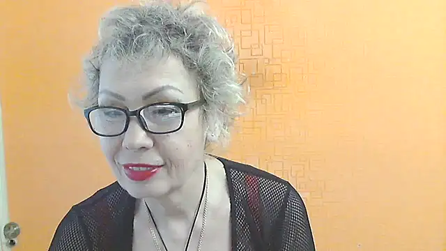 NessyJenixs online show from 03.31.26