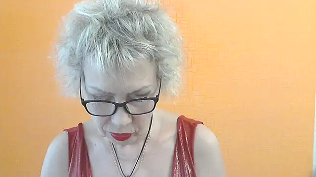 Snapshot of NessyJenixs chatting on 06.06.26 NessyJenixs online show from 06.06.26
