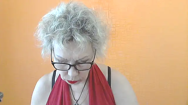 Snapshot of NessyJenixs chatting on 06.17.26 NessyJenixs online show from 06.17.26