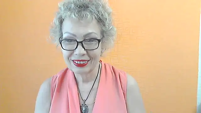 NessyJenixs online show from 07.08.26