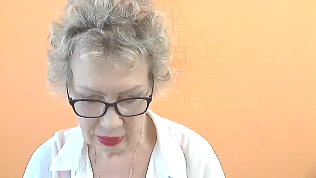 NessyJenixs online show from 08.06.26