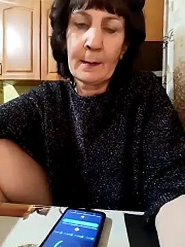 Snapshot of Laura_Kiss chatting on 02.08.26 Laura Kiss online show from 02.08.26